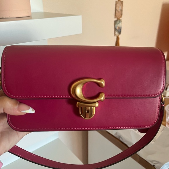 Coach purse - Picture 1 of 8